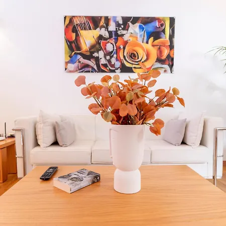 Modern Sea Front In 1 Apartament