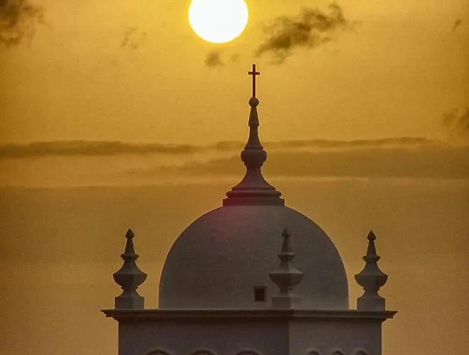 Modern Sea Front In 1 Apartment