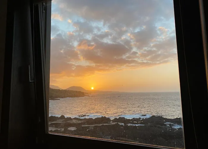 Apartman Modern Sea Front In 1 *